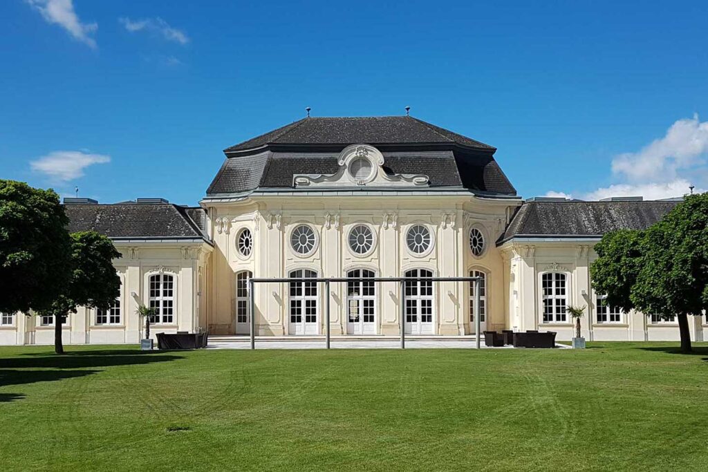 Schlosstheater Laxenburg – Vorschau auf die Schlosskonzerte Laxenburg 2026 mit Philharmonic Generations Vienna