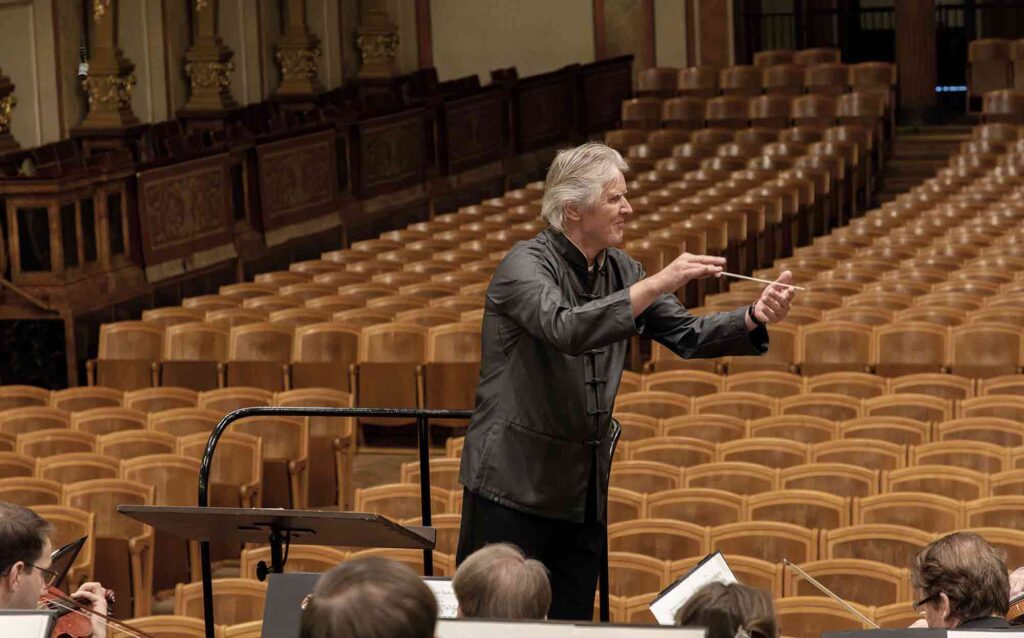 Friedrich Pfeiffer dirigiert Philharmonic Generations Vienna im Musikverein Wien